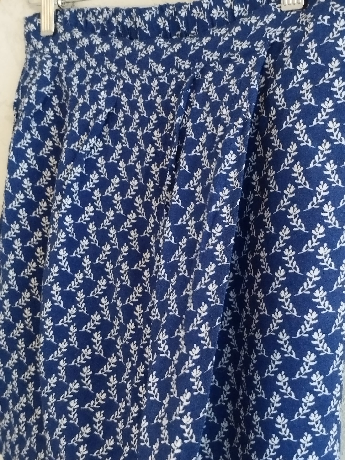 Réf 0071 - Seconde main - Jupe short bleu fleurie Karl Marc John taille S