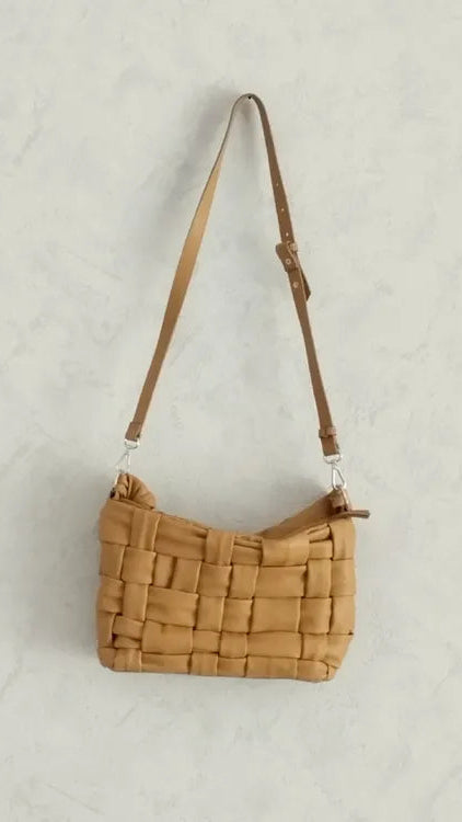 Réf 0089 - Seconde main - Sac à main camel Mango